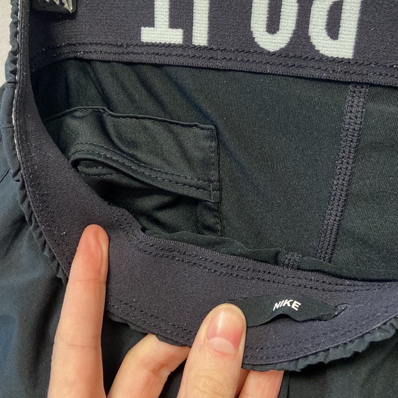 Nike Dry-Fit Shorts - Picture 4 of 4